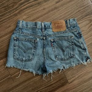 Vintage Levi’s denim shorts